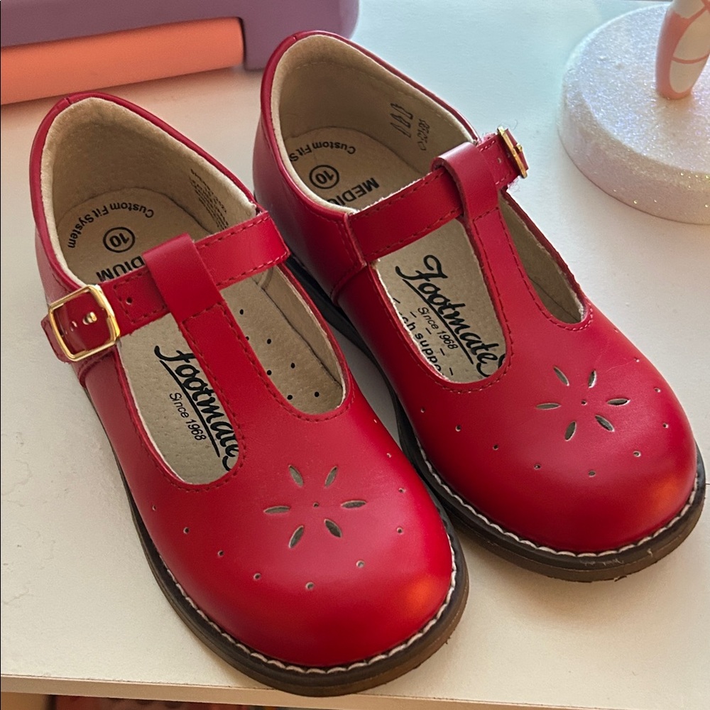 FootMates Red Mary Jane Dress Shoes